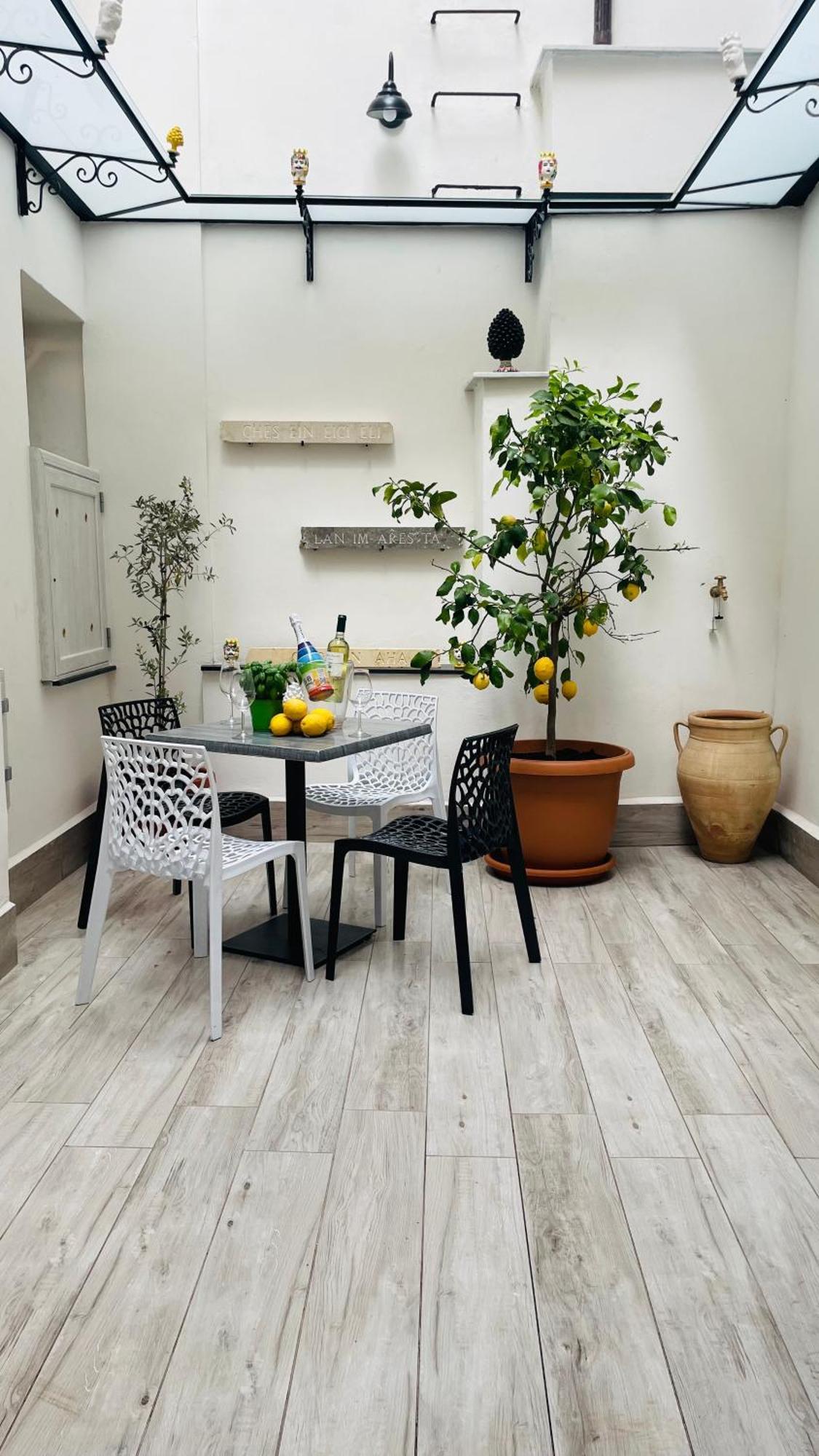 Casa Vacanze Donna Sidora Palermo Esterno foto